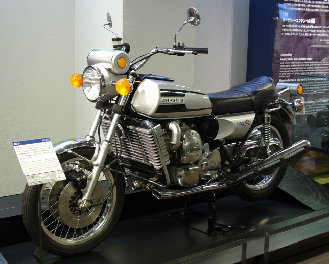 1974-es Wankel-motoros Suzuki RE-5 